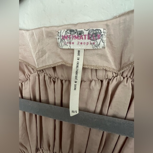 Free People kimono style wrap size xs/small blush color like new robe - Picture 4 of 8